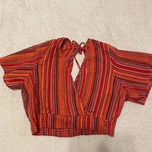 V-neck neck tie crop top
